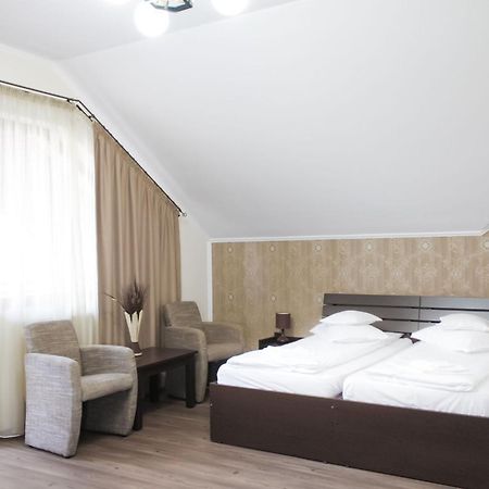 Hotel Rao Клуж-Напока Екстериор снимка